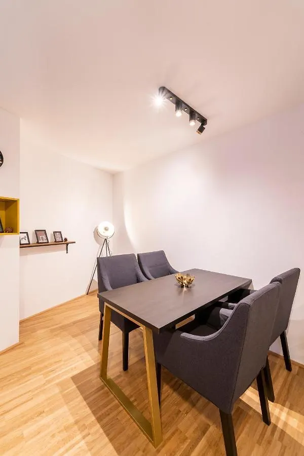Rhc Central Station Premium Apartments | Contactless Check-In Vienne
